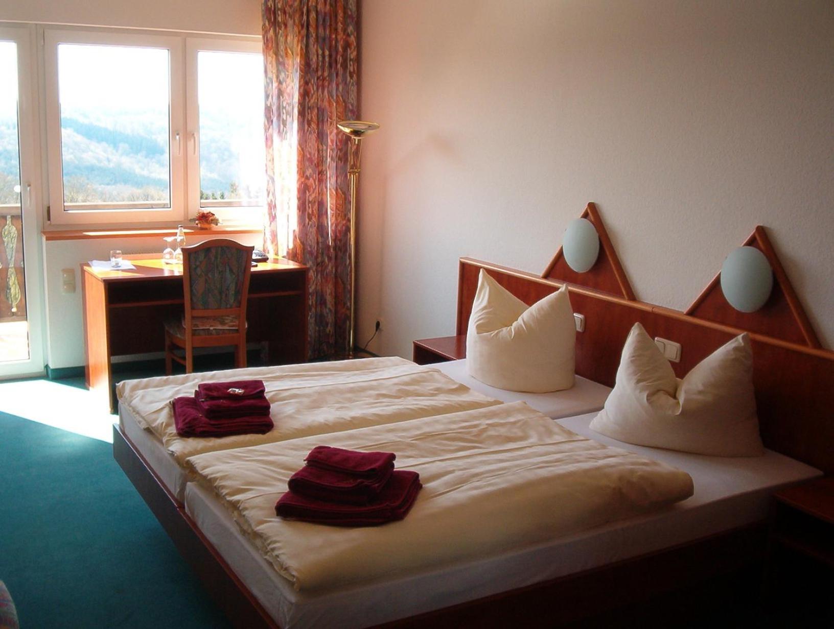 Hotel Und Gasthaus Rammelburg-Blick Friesdorf Extérieur photo